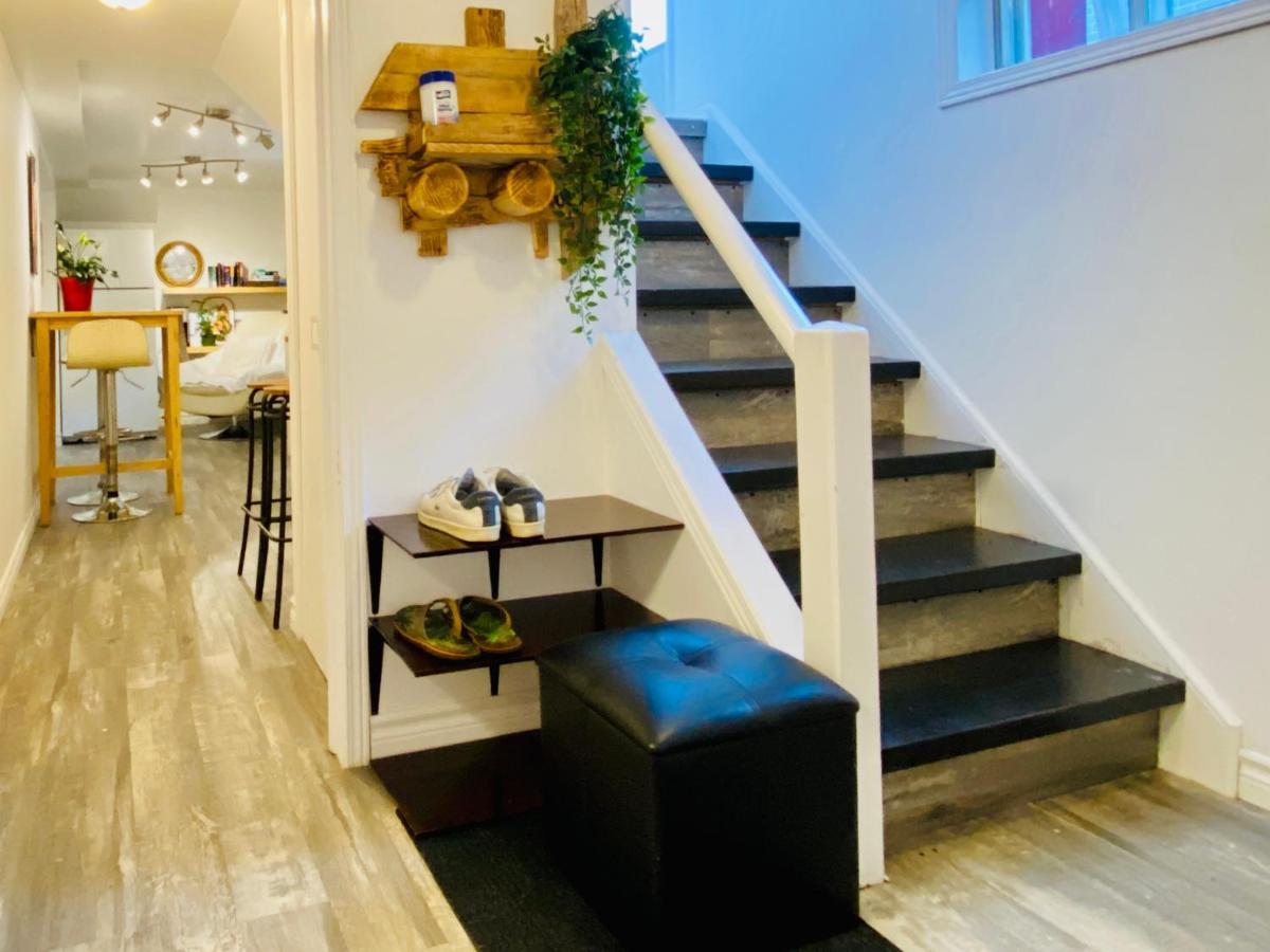 Toronto Bed & Breakfast - Free Parking Екстер'єр фото